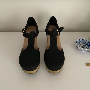 Old Navy Black Clog